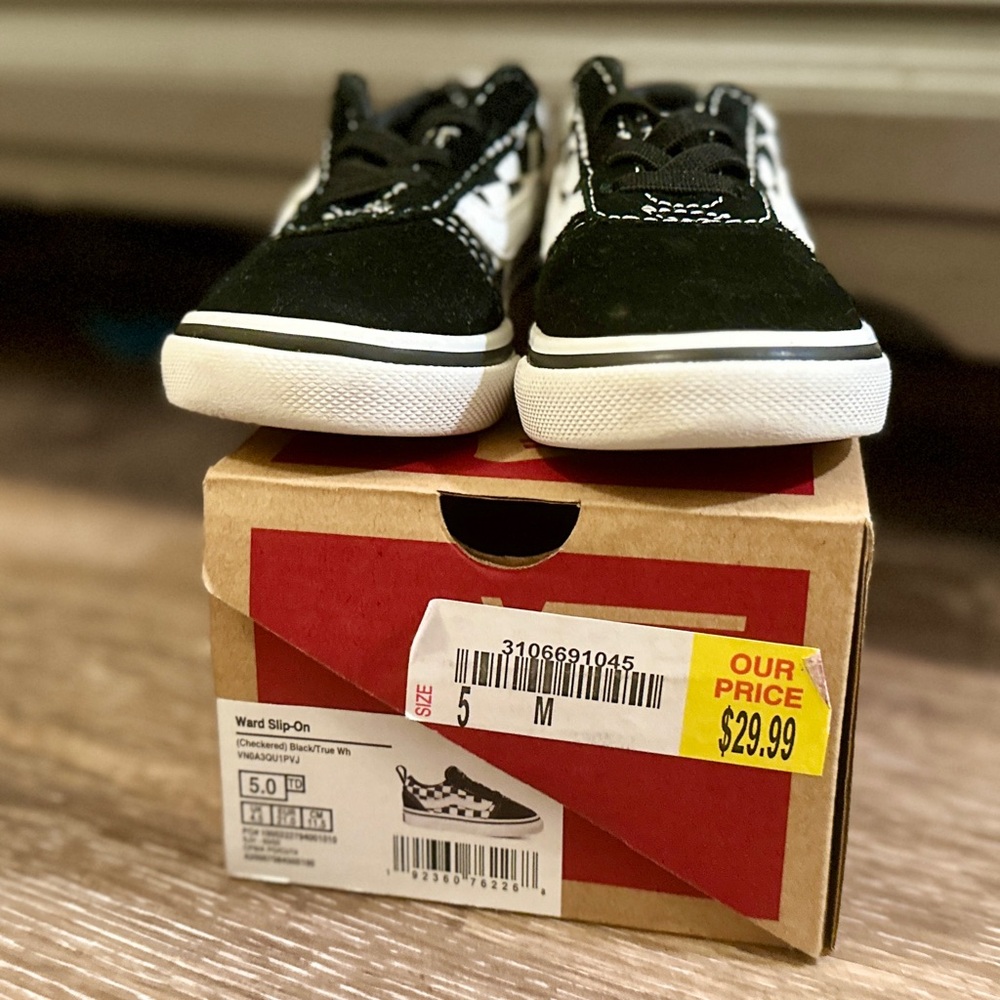LIKE NEW/EUC Toddler VANS Old Skool Checkerboard - Picture 3 of 12
